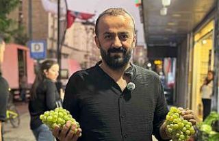 Yüksekova’da Şemdinli üzümü tezgahlarda yerini...