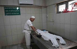 19 yıllık gassal, cenazenin nasıl yıkanacağını...
