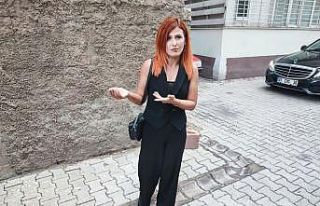 Adana Belediyesi’ne ait otobüsün sefer yaparken...