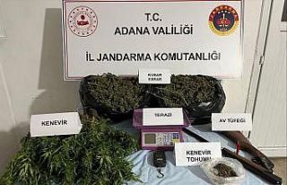Adana’da 10 kilodan fazla esrar ele geçirildi