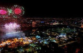 Adana’da dron, lazer ve havai fişek gösterisi,...