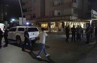 Adana’da pastaneye pimi çekilmemiş el bombası...