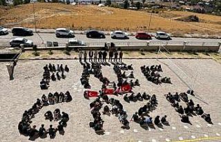 Ahlat’ta öğrenciler zulme sessiz kalmadı