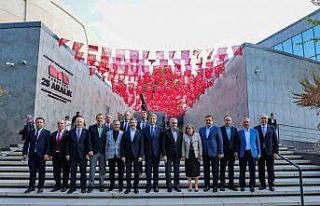 AK Parti Genel Başkan Yardımcısı Demir: "25...