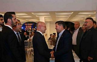 AK Parti teşkilatı muhtarlarla bir araya geldi