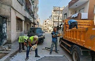Akdeniz Belediyesi, ilçenin sokak ve kaldırımlarını...