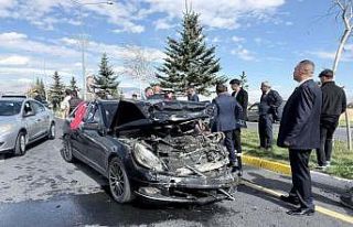 Anahtar Parti konvoyunda trafik kazası