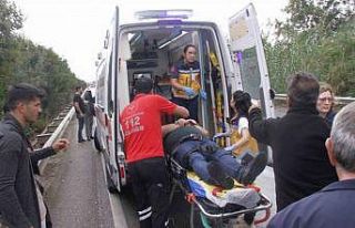 Antalya’da 4 araçlı zincirleme kaza: 2 Alman turist...