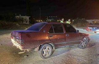 Antalya’da alkollü sürücü bariyerlere çarpıp...