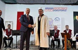 Antalya’da hükümlü Kur’an-ı Kerim’i ezberleyerek...