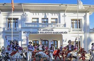 Antalya’da sanatın kalbi Kaleiçi’nde attı