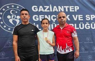 Arabanlı sporcu, atletizmde il birincisi oldu