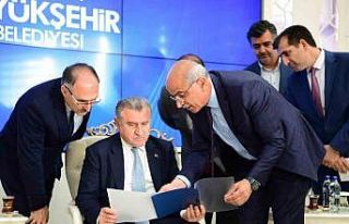 Bakan Bak: "Güzel projeler kazandırıldıkça...