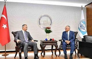 Bakan Yerlikaya’dan Başkan Büyükkılıç’a...