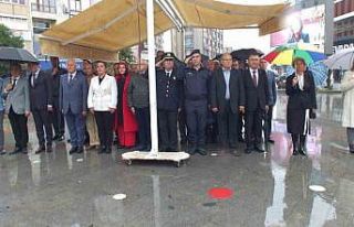 Balıkesir’de Muhtarlar Günü yağmur altında...