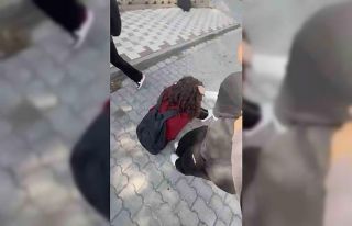 Balıkesir’de okul yakınında kız öğrencilerin...