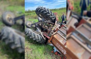 Balıkesir’de traktör devrildi: 1 yaralı