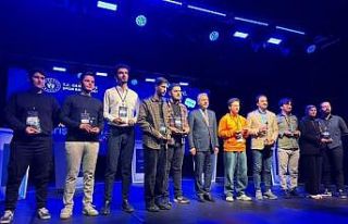 Balıkesirli gençler bilgi yarışmasında Türkiye...