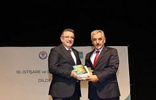 Başkan Ahmet Metin Genç: "Türkçemizi ve dilimizi...