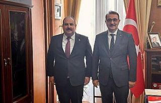 Başkan Hamamcı, Milletvekili Dönmez’i ziyaret...