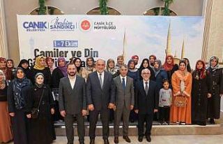 Başkan Sandıkçı: "Camiler, birlik ve beraberliğimizin...