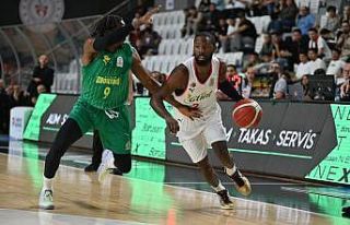 Basketbol Süper Ligi: Manisa Basket: 75 - Esenler...