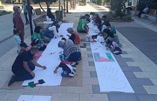 Batman’da İsrail’in Gazze saldırılarına çizimlerle...