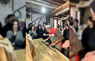 Bayburt GSL öğrencileri tandır atölyesinde çamura...
