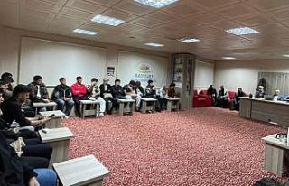 Bayburt’ta üniversite öğrencilerine Doğu Türkistan’daki...