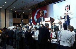 Beşiktaş’ta divan başkanı adayları oylarını...