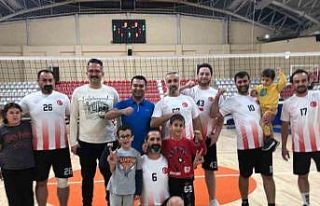 Bilecik Aile Ve Sosyal Hizmetler takımı voleybol...