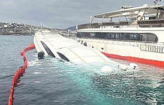 Bodrum’da 40 milyon TL’lik yat sulara gömüldü