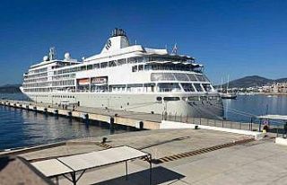 Bodrum’da kruvaziyer turizmi devam ediyor