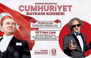 Bodrum’da ünlü sanatçı Cumhuriyet konserinde...