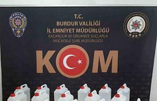 Burdur’da binlerce kaçak ürün ele geçirildi