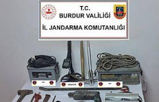 Burdur’da kaçakçılık operasyonu: 7 gözaltı