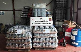 Bursa’da kaçak motor yağı üretimi