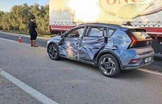 Bursa’da kamyon otomobille çarpıştı: 1 yaralı