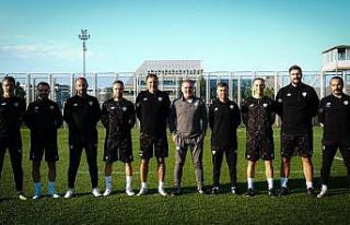 Bursaspor’da Tahsin Tam’ın ekibi belli oldu