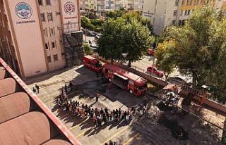 Büyükşehirden öğrencilere afet risklerini azaltma...