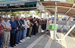 Cami çıkışında evlerinin önünde öldürülen...