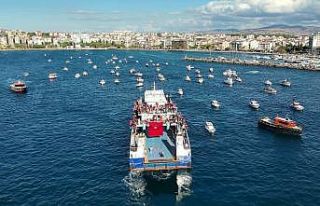 Çanakkale Boğazı’nda Sumud Filosu’na destek...