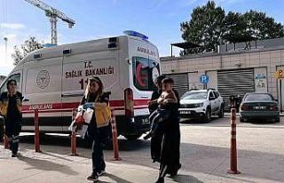 Çaydanlıktan üzerine kaynar su dökülen 2 yaşındaki...