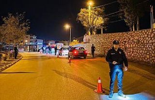 Çeşitli suçlardan aranan 4 şahıs yakalandı