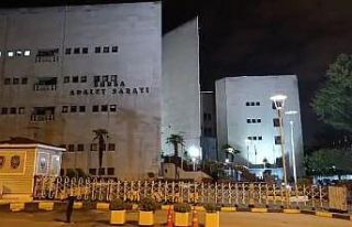 CHP’li eski belediye başkanı ve beraberindeki...