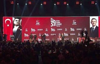 CHP’nin 39. Olağan İstanbul İl Kongresi düzenleniyor
