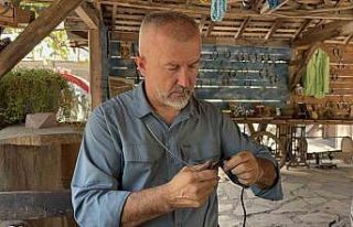 Çocukluk hobisini sanata dönüştürdü