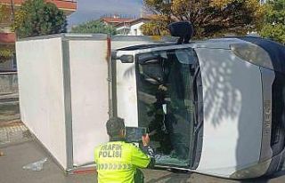 Çorum’da kamyonet ile otomobil çarpıştı: 1’i...