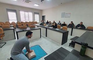 Demirci’de belediye personeline ilk yardım uygulama...