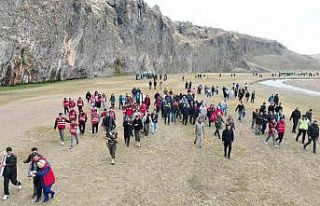 Diyadin Kanyonu’nda Cumhuriyet’in 102. yılına...